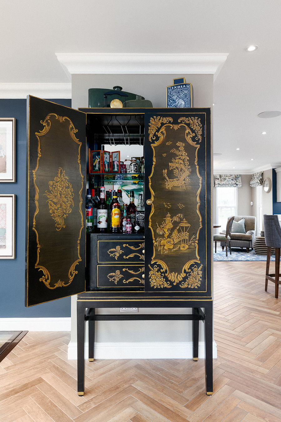 Essex Residence One interior 3